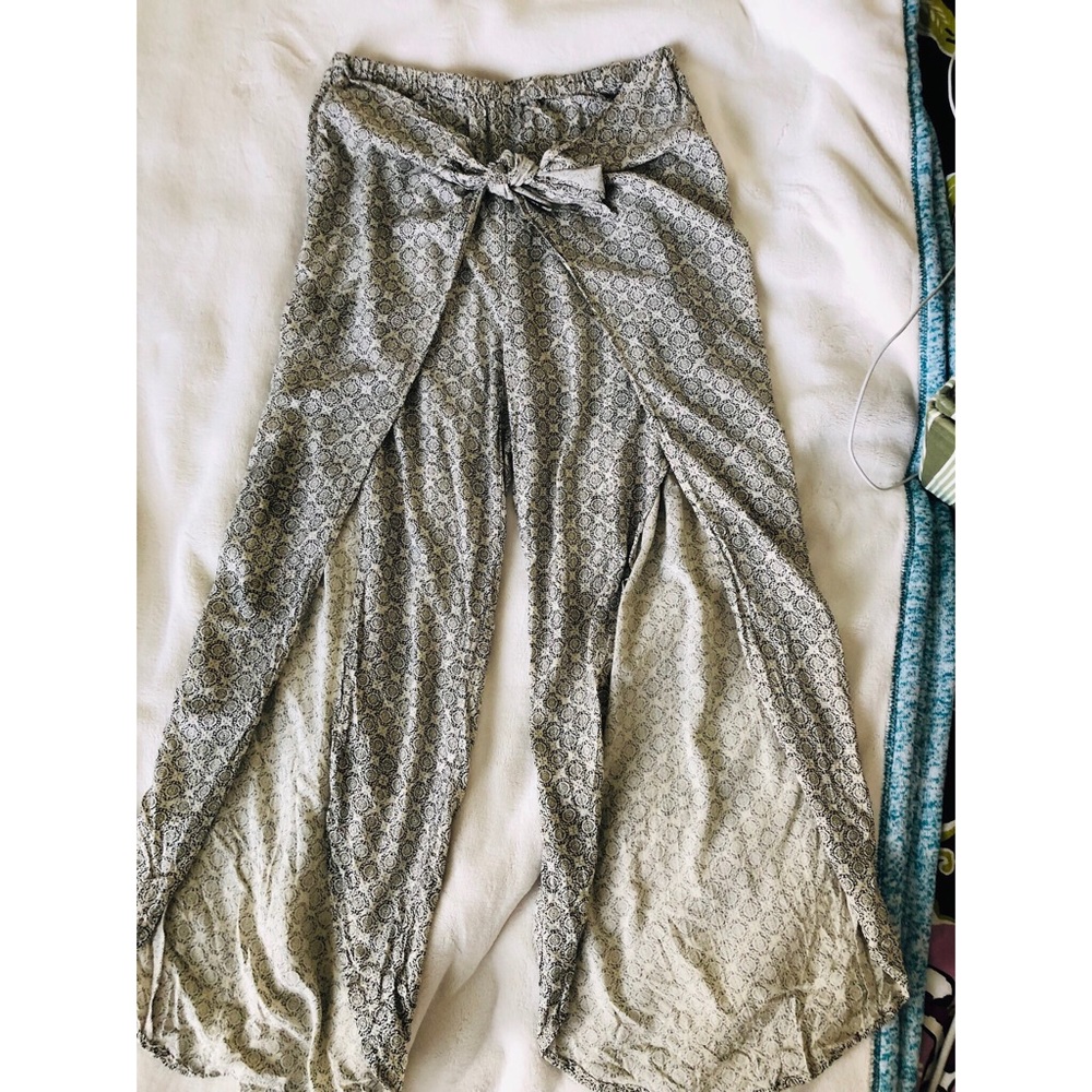 Tulip hem pants